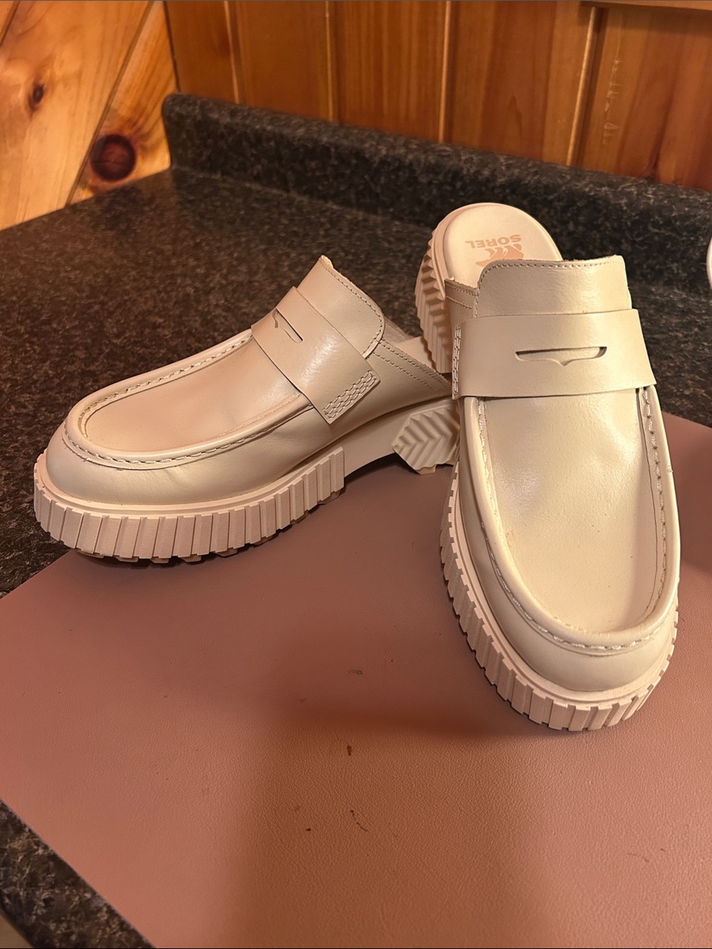 Sorel Women’s Ova Ave Mule Cream Leather Lug-Sole Slip-On Loafers